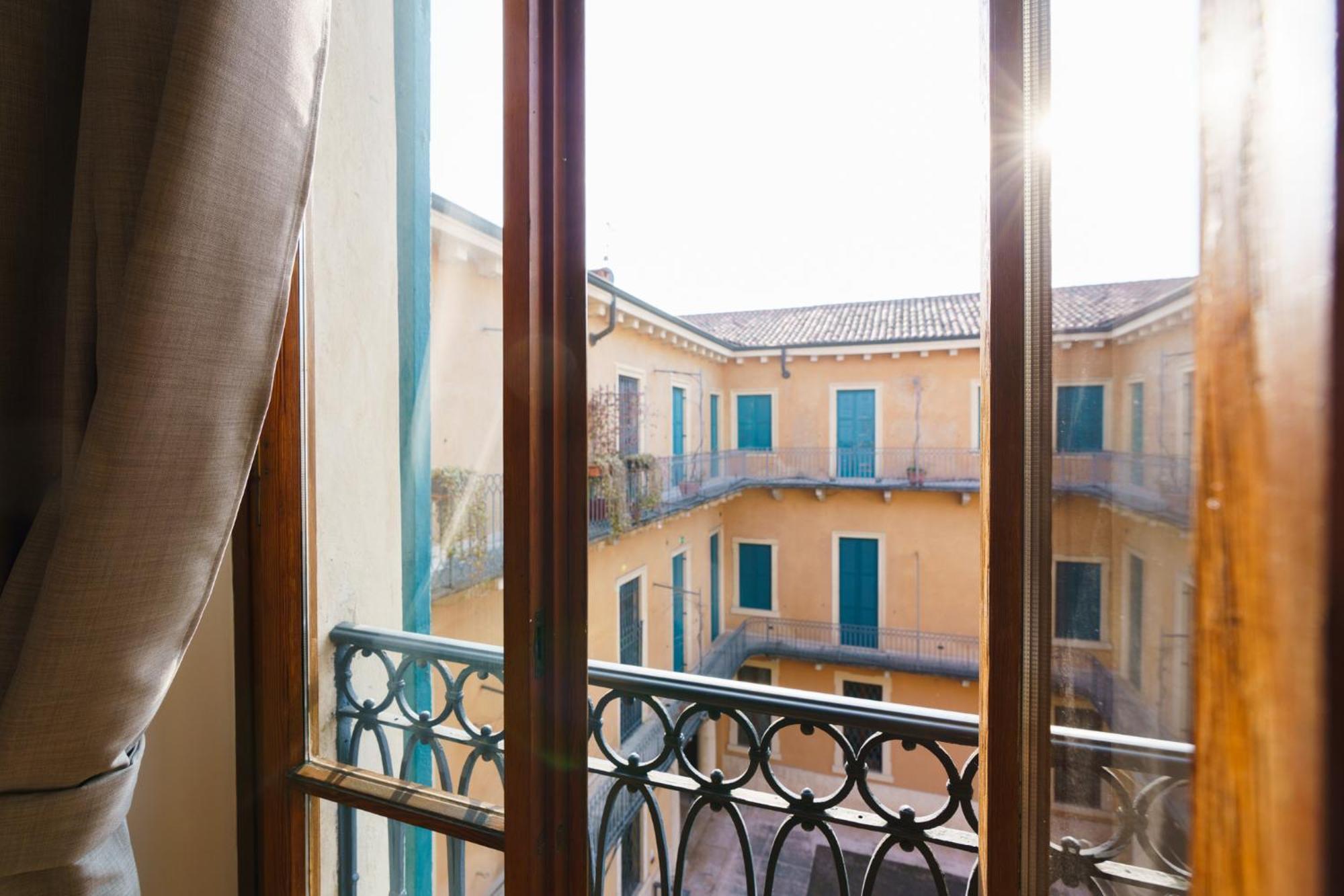 Residenza Cattaneo Appartement Verona Buitenkant foto